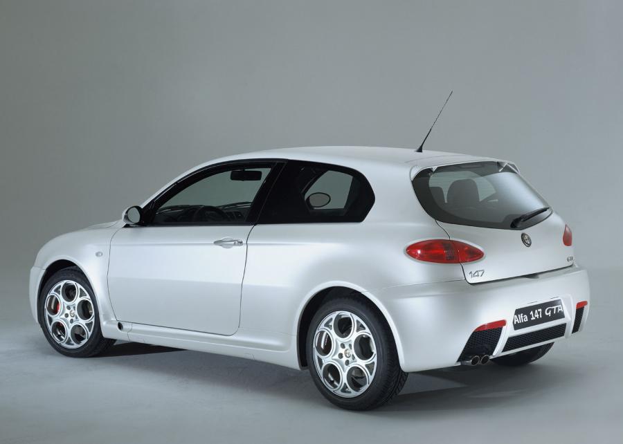  Alfa Romeo 147 GTA 2002 года  (фото 63 из 70)